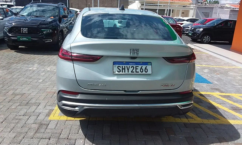 Fiat Fastback 2023 1...