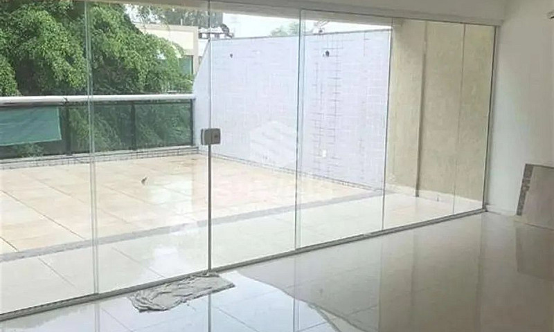 Casa À Venda Com 172...