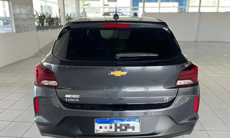 Chevrolet Onix Hatch...