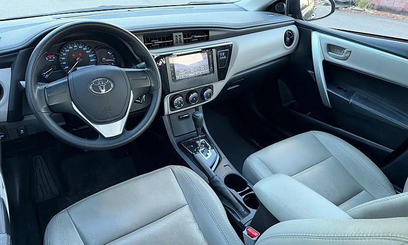 Toyota Corolla Gli 1...