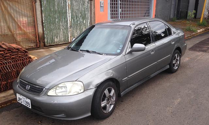 Vendo Honda Civic 1....