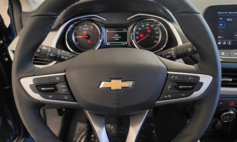 Chevrolet Onix Plus ...