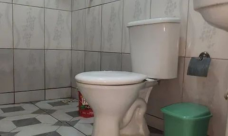 Vende-Se Casa...