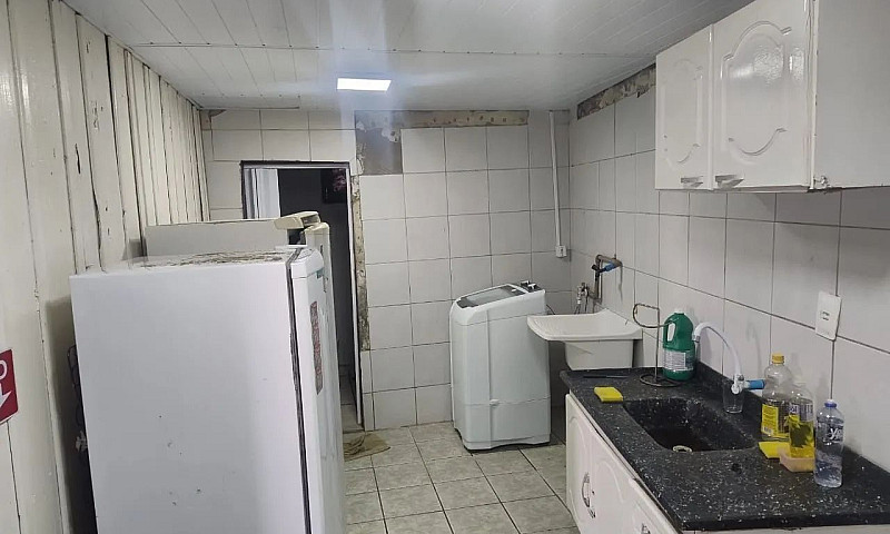 Aluga Se Quarto Próx...