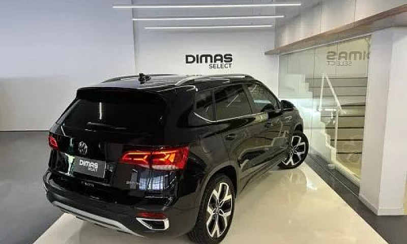 Volkswagen Taos High...