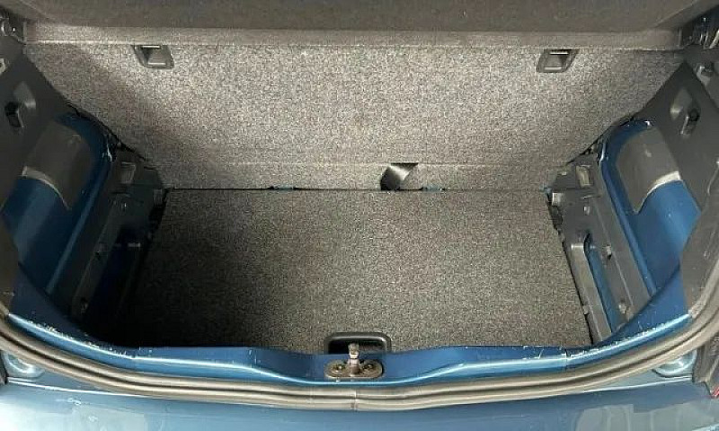 Volkswagen Up! Cross...
