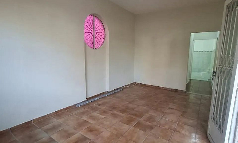 Alugo Casa De 2 Quar...