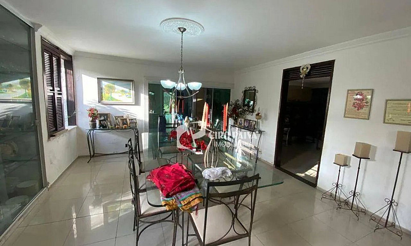Casa Com 5 Dormitóri...