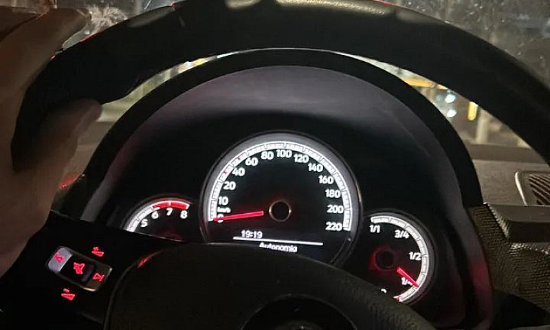 Volkswagen Up! Move ...