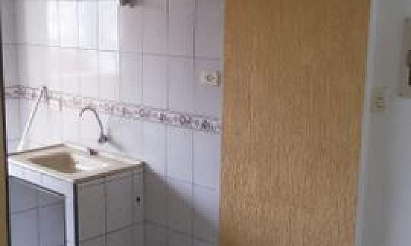 Kitch Edifício Milão...