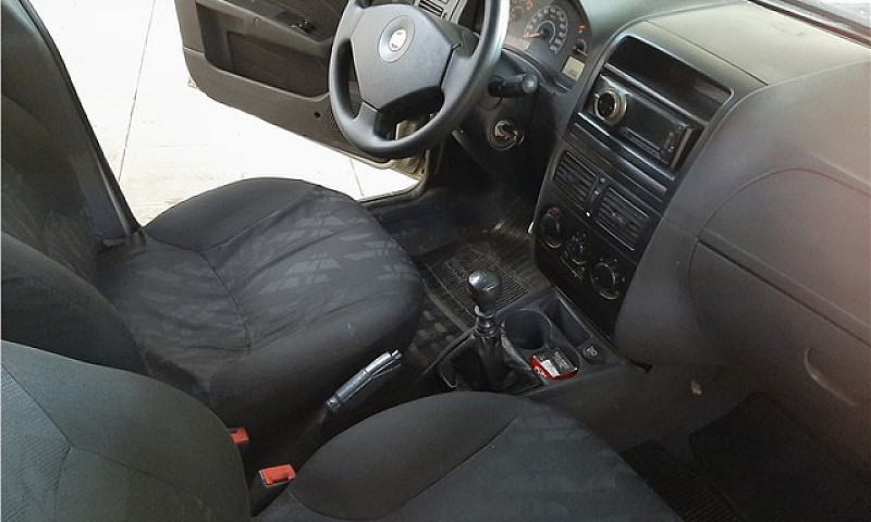 Chevrolet Celta 2015...