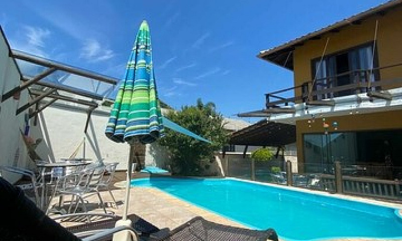 Casa Com Quatro Quar...