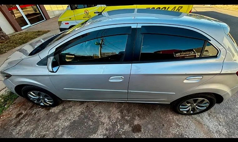 Chevrolet Onix Hatch...