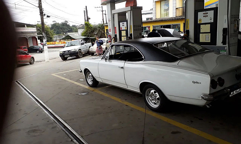 Chevrolet Opala De L...