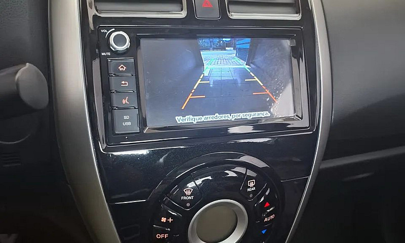 Nissan Versa Sl 1.6 ...