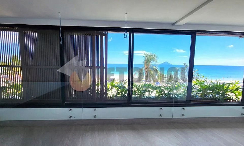 Casa 4 Suítes Pé Na ...