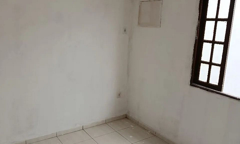 Aluga-Se Casa ...