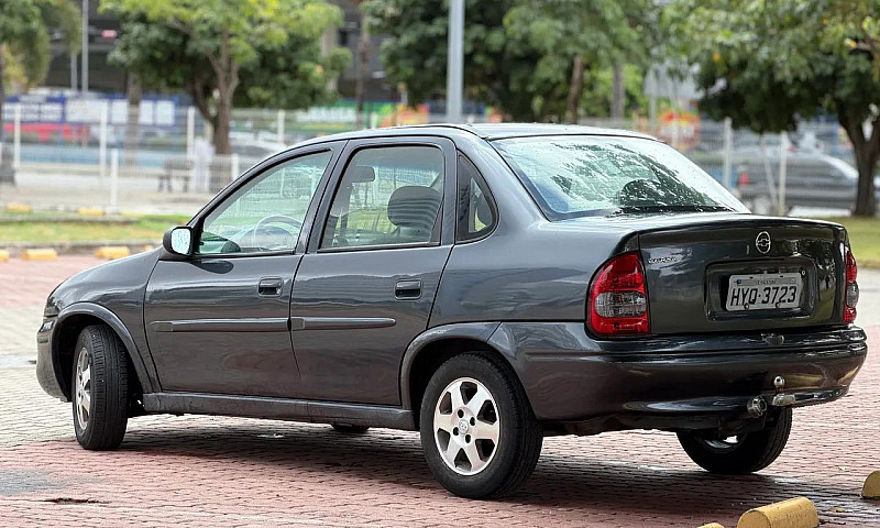 Chevrolet Corsa Sed ...