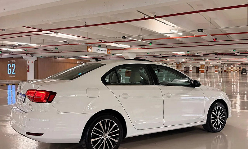 Volkswagen Jetta Hig...
