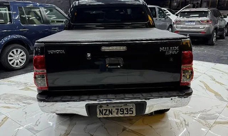 Toyota Hilux Srv 201...