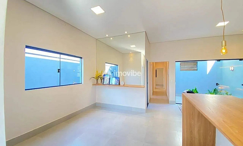 Casa Com 3 Dormitóri...