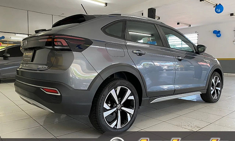 Volkswagen Nivus Hig...