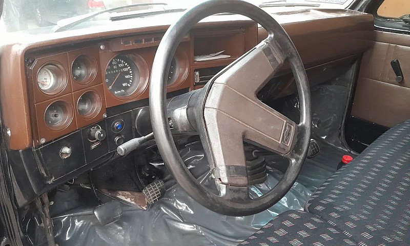 Chevrolet D-20 S 3.9...