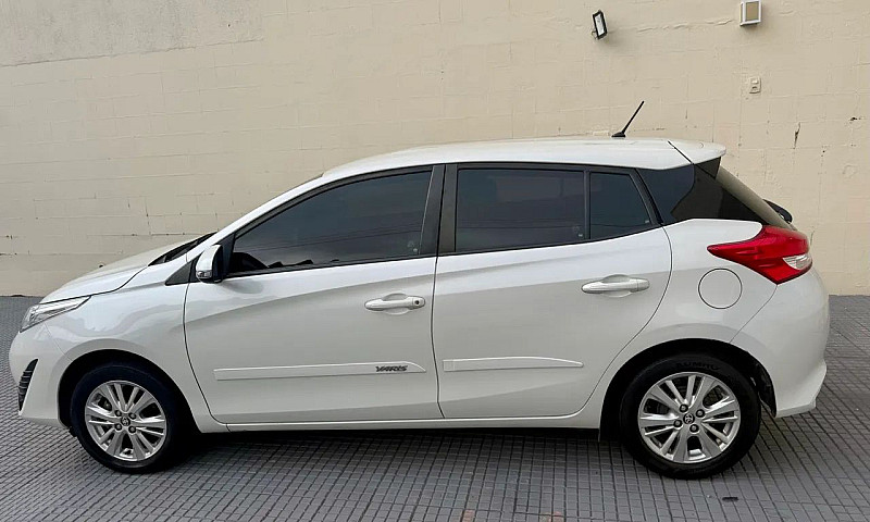 Toyota Yaris Xl 1.3 ...