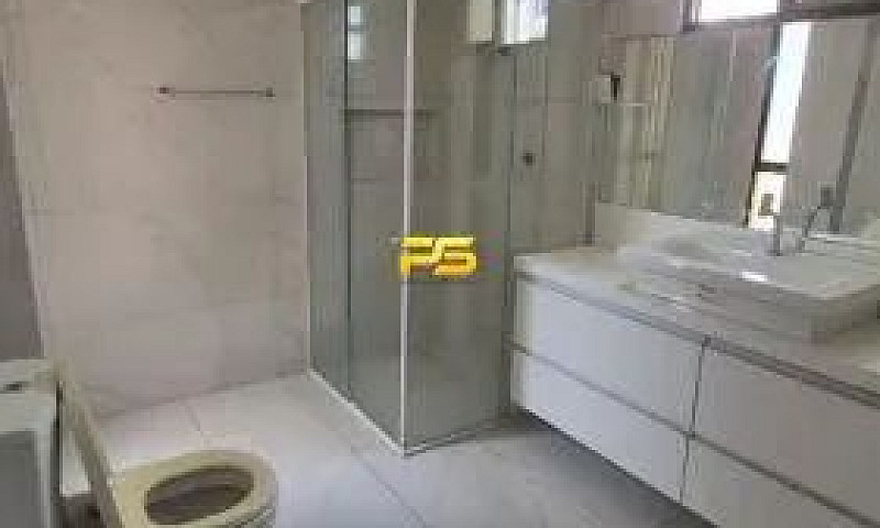 Casa Em Condomínio 4...