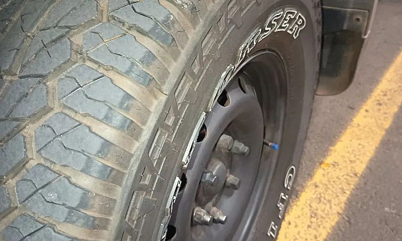 Mitsubishi L200 Trit...