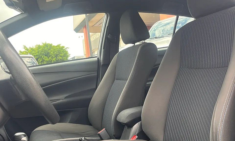 Toyota Yaris Xl Plus...