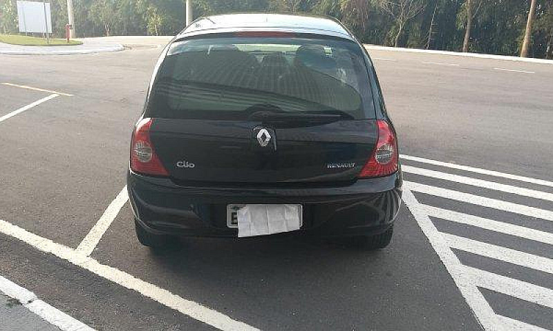 Carro Renault Clio P...