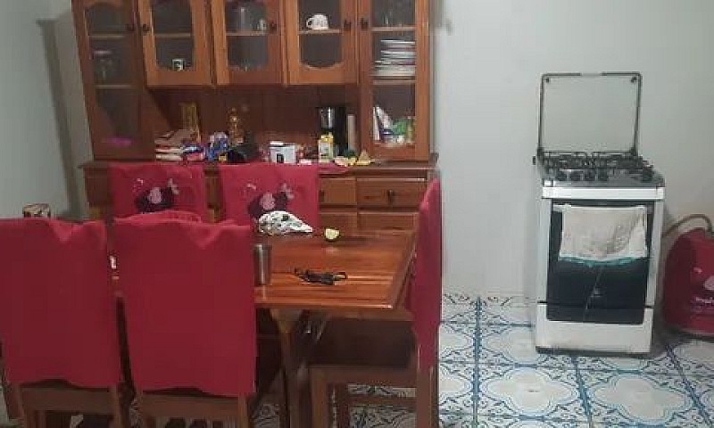 Vende-Se Casa...