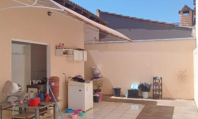 Vende Se Casa No Bai...