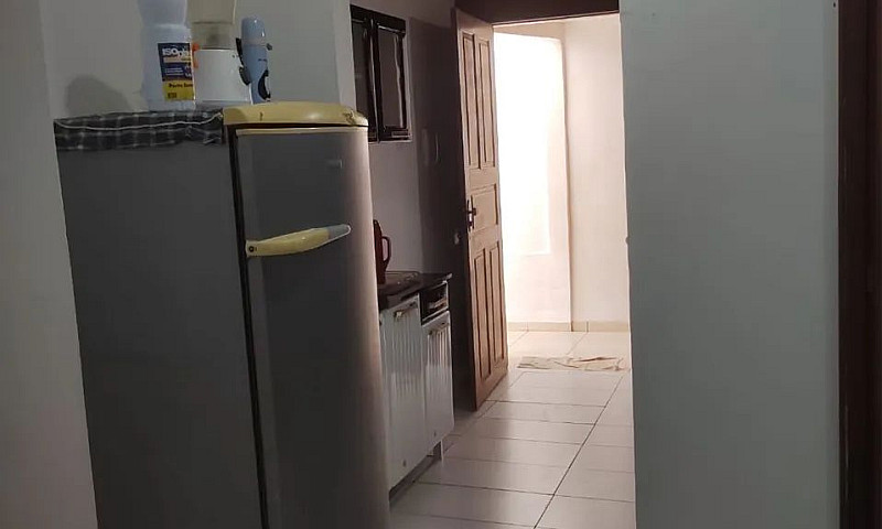 Casa Na Orla Da Beir...
