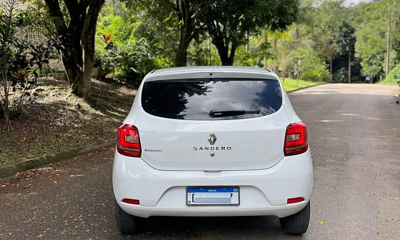 Renault Sandero Auth...