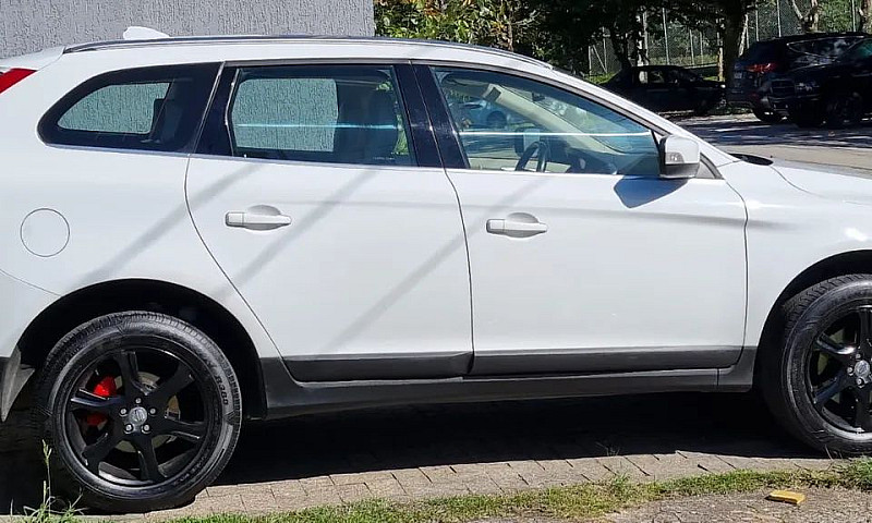 Volvo Xc 60 2.0 T5 5...
