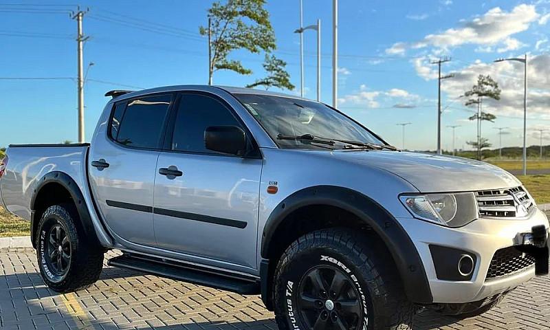 Mitsubishi L200 Trit...
