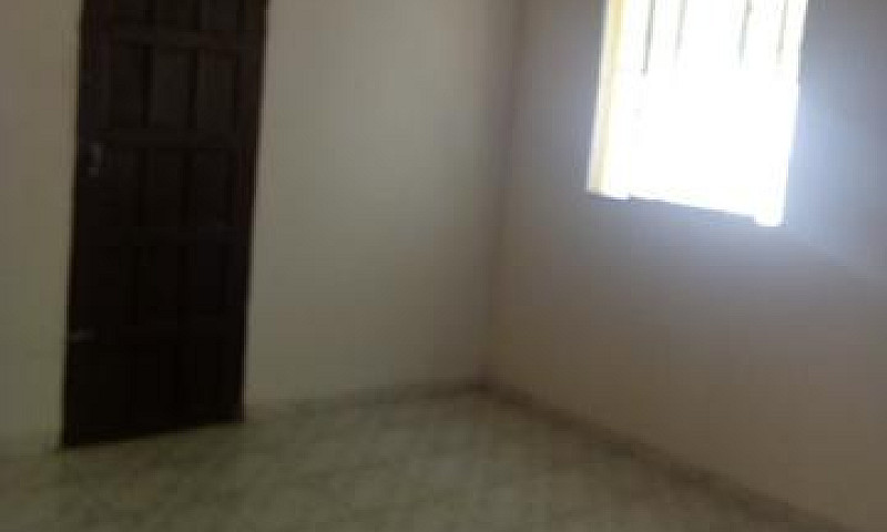 Itapuã Casa Primeiro...