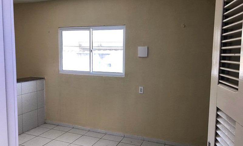Aluga-Se Apartamento...
