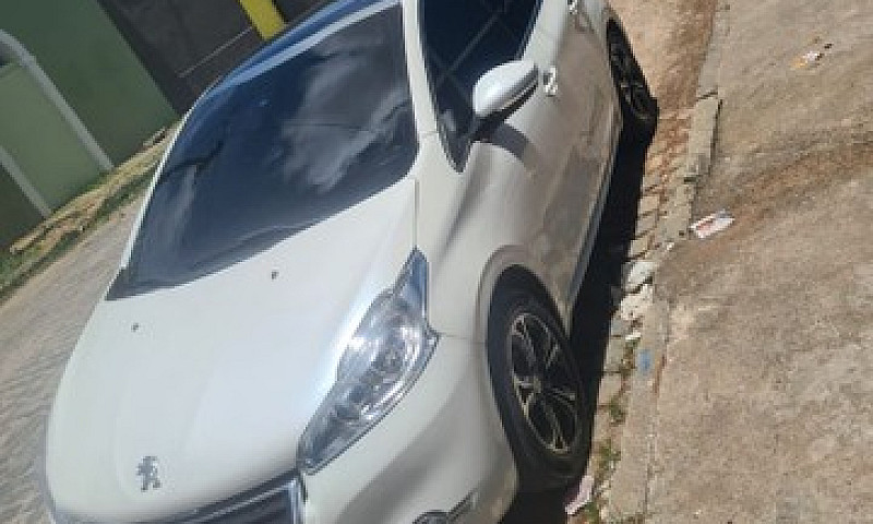 Peugeot 208 Griffe 2...