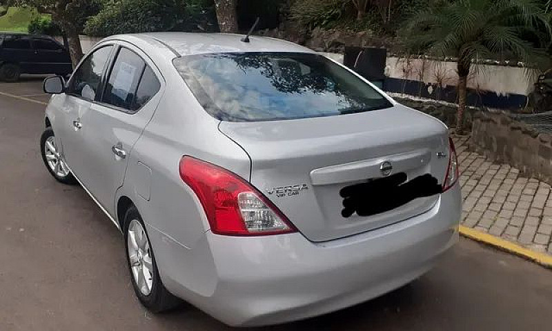 Nissan Versa Sl 1.6 ...