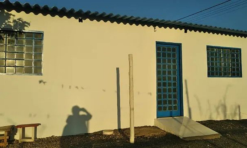 Aluguel Casa - 1.300...