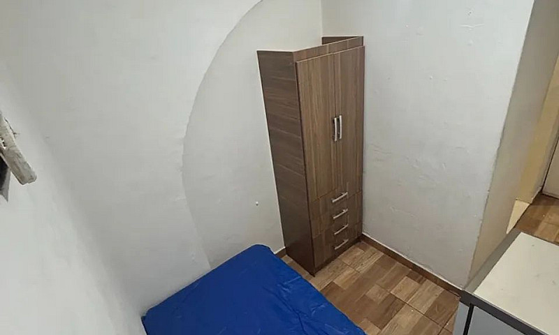 Quarto Mobiliado A P...