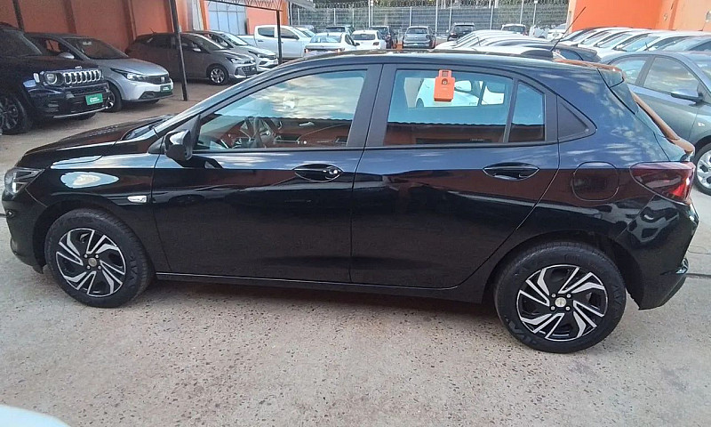 Chevrolet Onix Hatch...