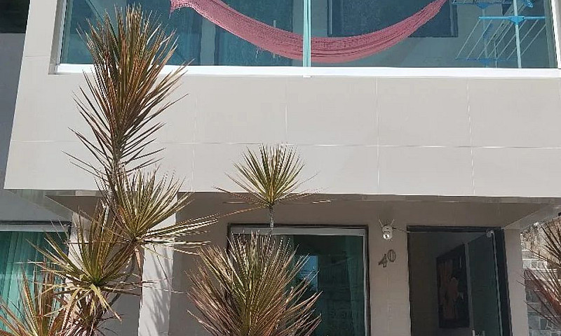Casa Em Condomínio M...