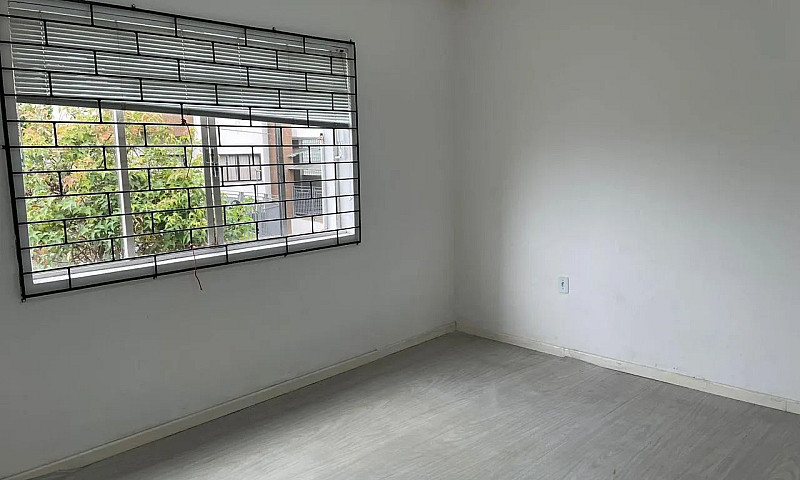Casa Comercial Em La...