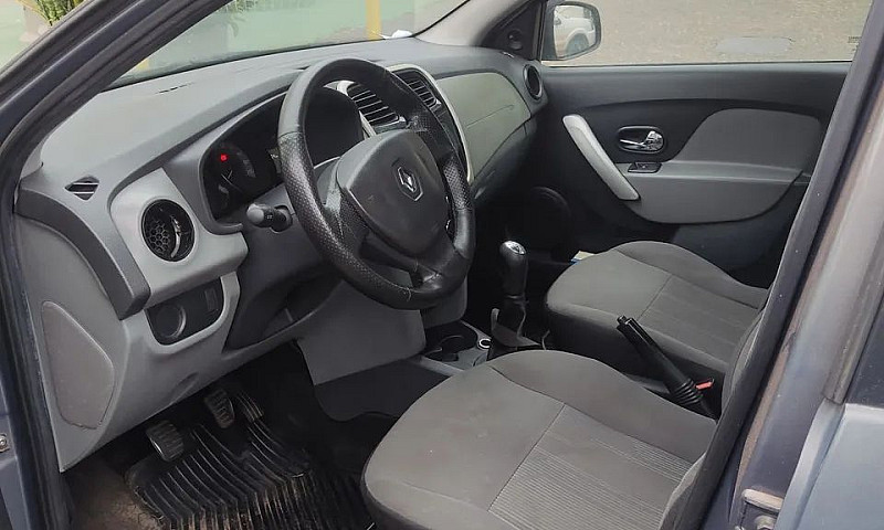 Renault Logan Expres...