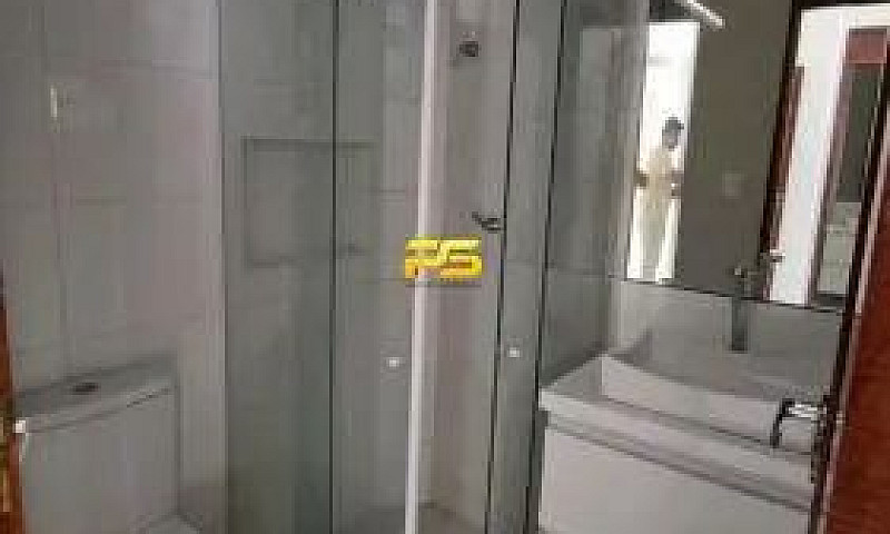 Casa Em Condomínio 4...