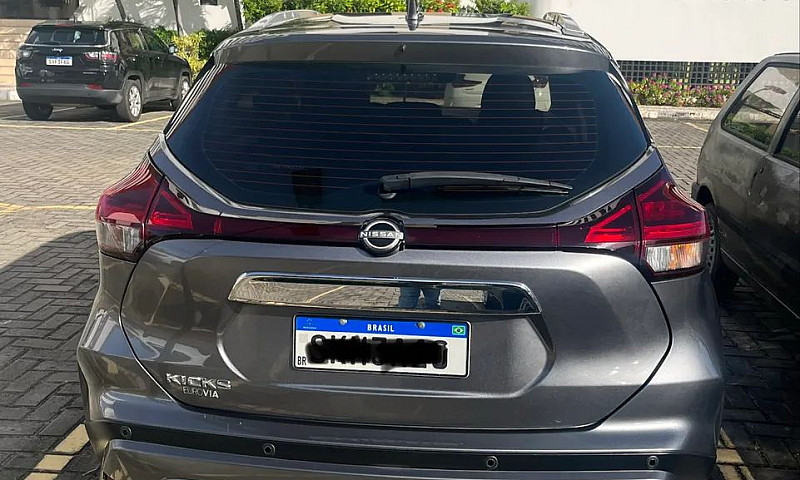 Nissan Kicks Advance...